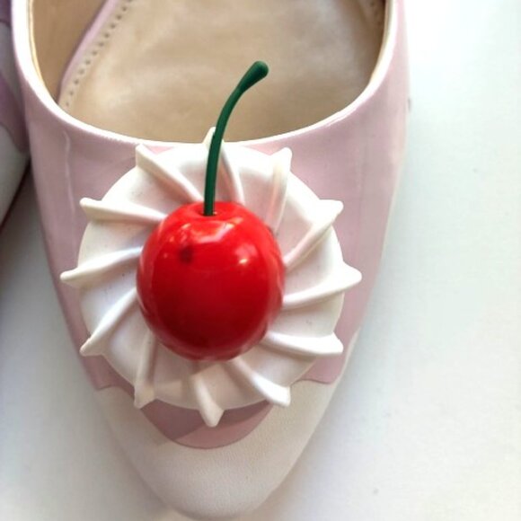 Katy Perry White Ice Cream Ballet Flat with Cherry | .5" Heel | Size 9 - Picture 6 of 11